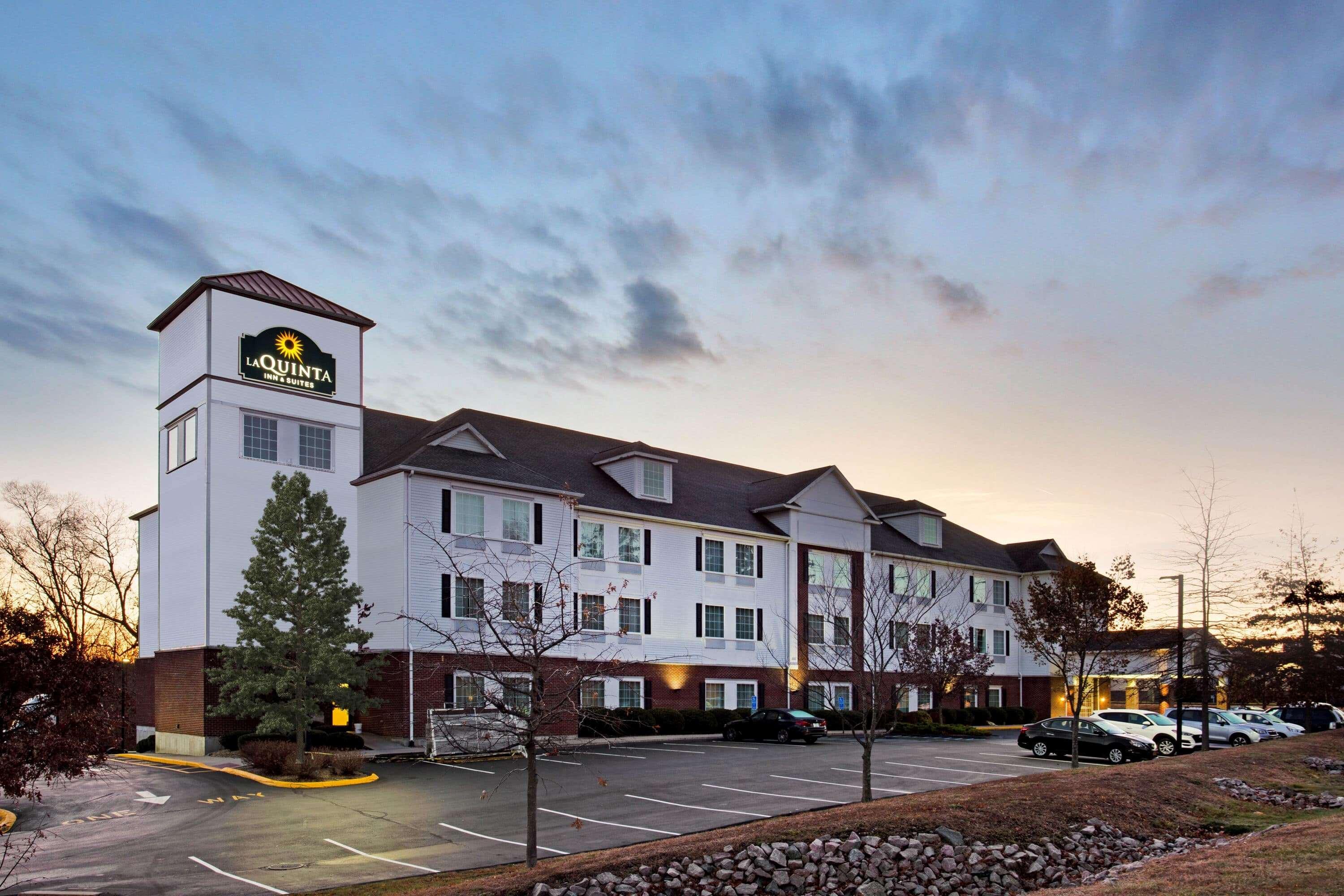 Отель La Quinta By Wyndham Stonington-Mystic Area Pawcatuck Экстерьер фото
